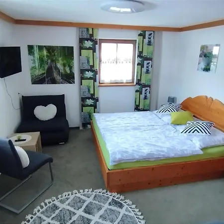 Peaceful In Salzburg Near Area