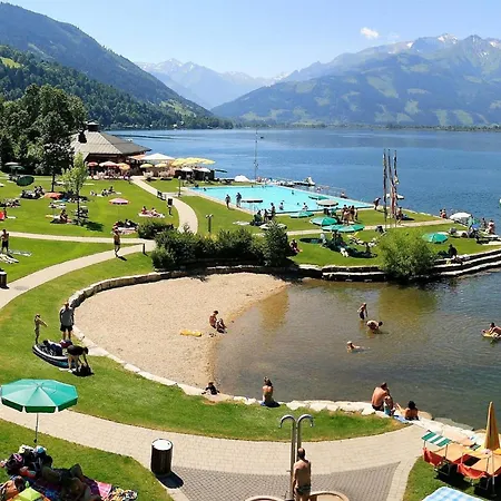 Peaceful In Salzburg Near Area